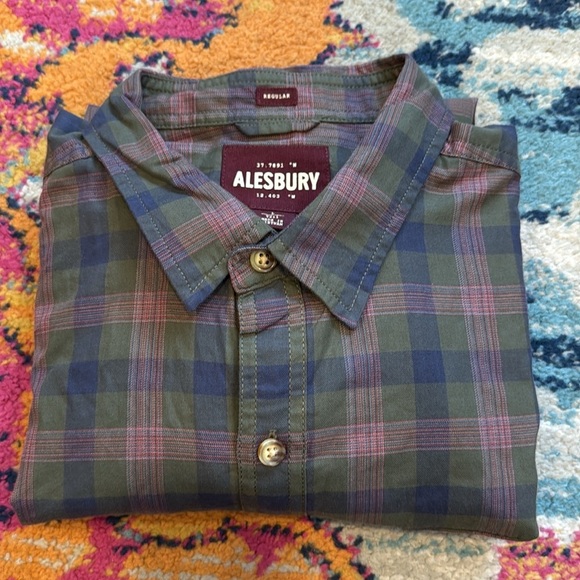 Blue and Green Casual Button Down Shirt with Classic Design - Picture 5 of 5